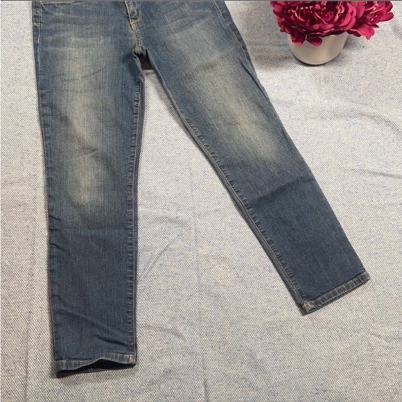 👖 Joe’s “Wild” Cropped Distressed Ankle Jeans 👖 - Picture 10 of 13